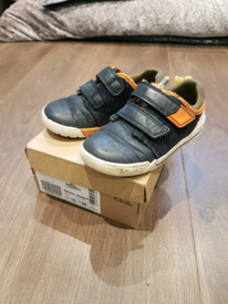 clarks shoes huddersfield